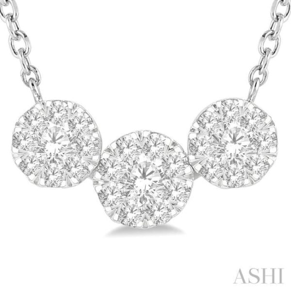 1 2 Ctw 3-Stone Lovebright Round Cut Diamond Necklace in 14K White Gold Fashion