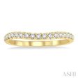 1 4 Ctw Arched Center Round Cut Diamond Wedding Band in 14K Yellow Gold Online