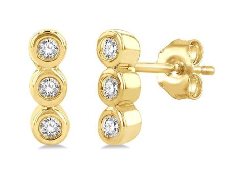 1 10 Ctw Petite Bezel Set Round Cut Diamond Fashion Stud Earring in 10K Yellow Gold For Sale