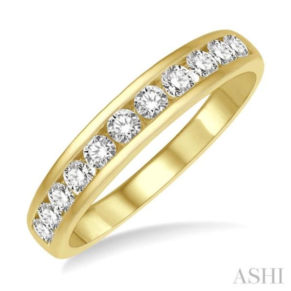 1 2 ctw Channel Set 11 Stone Round Cut Diamond Wedding Band in 14K Yellow Gold For Sale