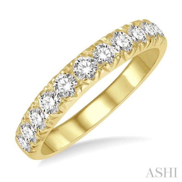 1 2 ctw 11 Stone Round Cut Diamond Wedding Band in 14K Yellow Gold on Sale