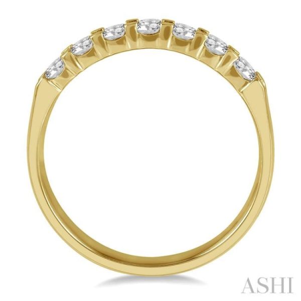 1 2 ctw 7 Stone Round Cut Diamond Wedding Band in 14K Yellow Gold on Sale