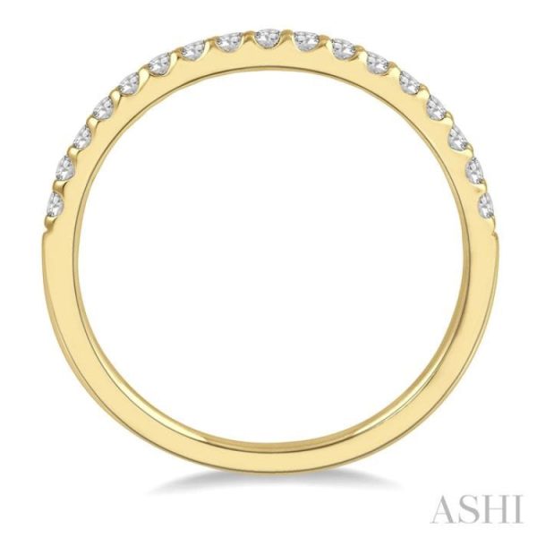 1 4 Ctw Arched Center Round Cut Diamond Wedding Band in 14K Yellow Gold Online