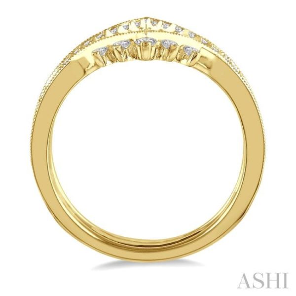 1 4 Ctw Chevron Shank Round Cut Diamond Band in 14K Yellow Gold Discount