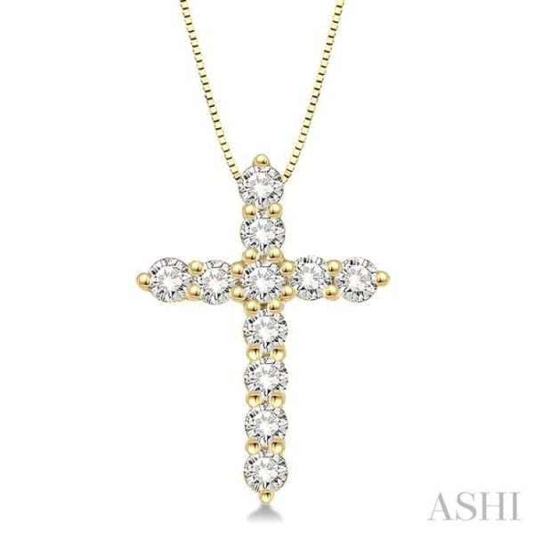 1 2 Ctw Round Cut Diamond Cross Pendant in 14K Yellow Gold with Chain For Sale