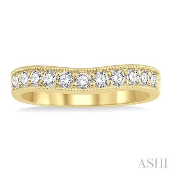 1 2 Ctw Arched Round Cut Diamond Wedding Band in 14K Yellow Gold on Sale