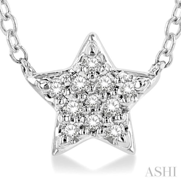 1 10 Ctw Star Round Cut Diamond Petite Fashion Pendant With Chain in 14K White Gold For Sale