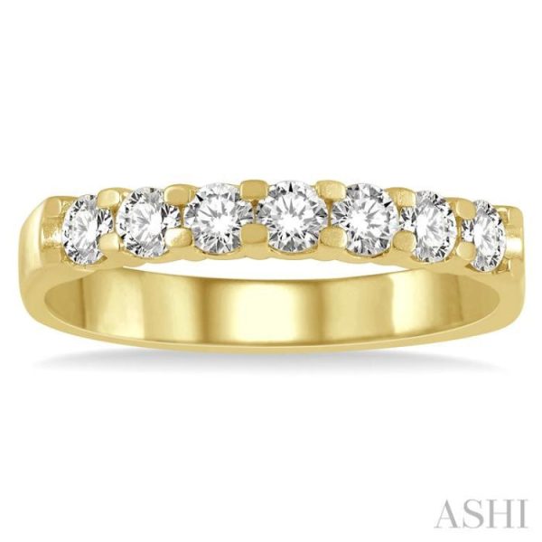 1 2 ctw 7 Stone Round Cut Diamond Wedding Band in 14K Yellow Gold on Sale