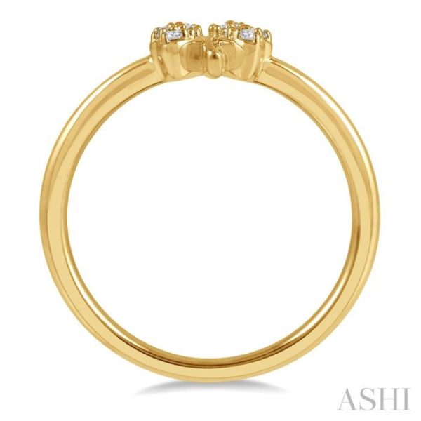 1 10 Ctw Clover Charm Round Cut Diamond Petite Fashion Ring in 14K Yellow Gold Fashion