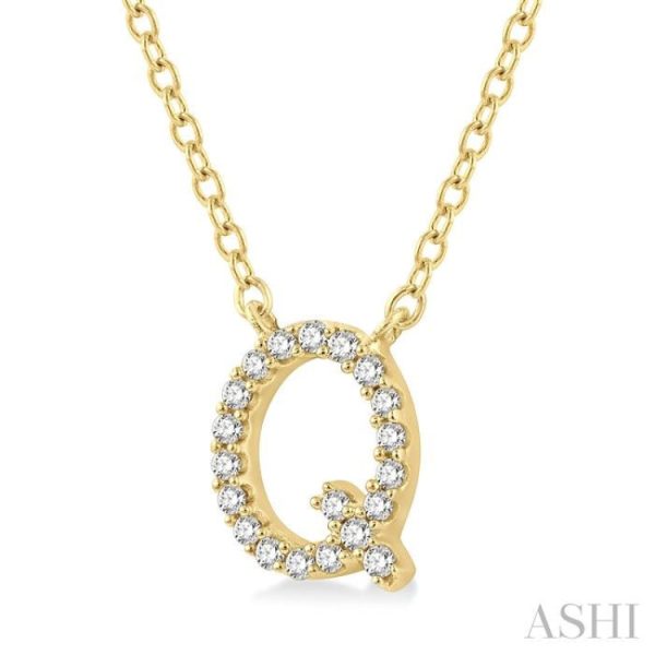 1 20 Ctw Initial  Q  Round Cut Diamond Pendant With Chain in 14K Yellow Gold on Sale