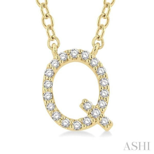 1 20 Ctw Initial  Q  Round Cut Diamond Pendant With Chain in 14K Yellow Gold on Sale