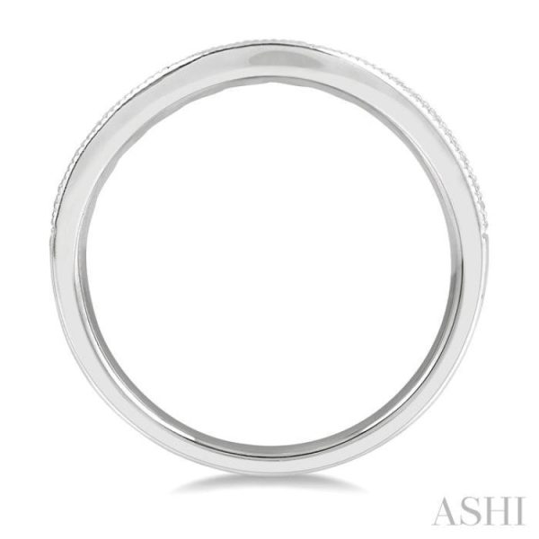 1 2 Ctw Arched Round Cut Diamond Wedding Band in 14K White Gold For Cheap