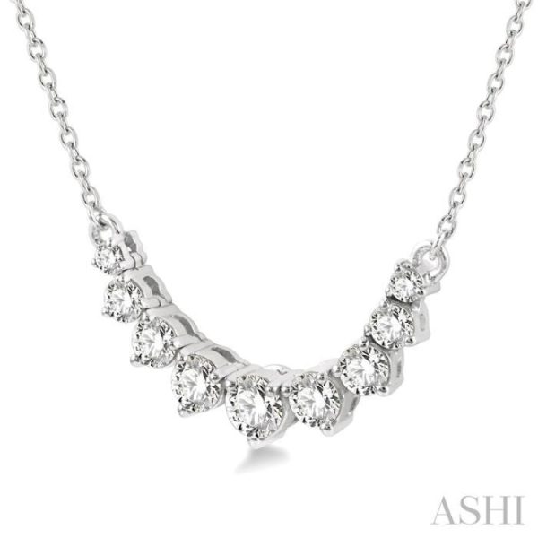 1 2 Ctw Graduated Diamond Smile Necklace in 14K White Gold Online now