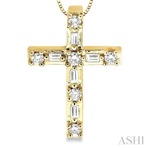 1 4 Ctw Diamond Cross Pendant in 14K Yellow Gold with chain For Cheap