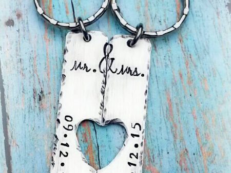 Rustic Mr. Mrs. Bride & Groom Keychain Set of 2 - Wedding gift - Bridal shower gift - Bride - Groom - Save the date - Anniversary Gift Cheap